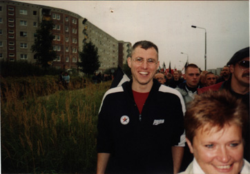 Peter Töpfer Erste Anarcho-Präsenz auf einer Demo des Nationalen Peter Töpfer Erste Anarcho-Präsenz auf einer Demo des Nationalen